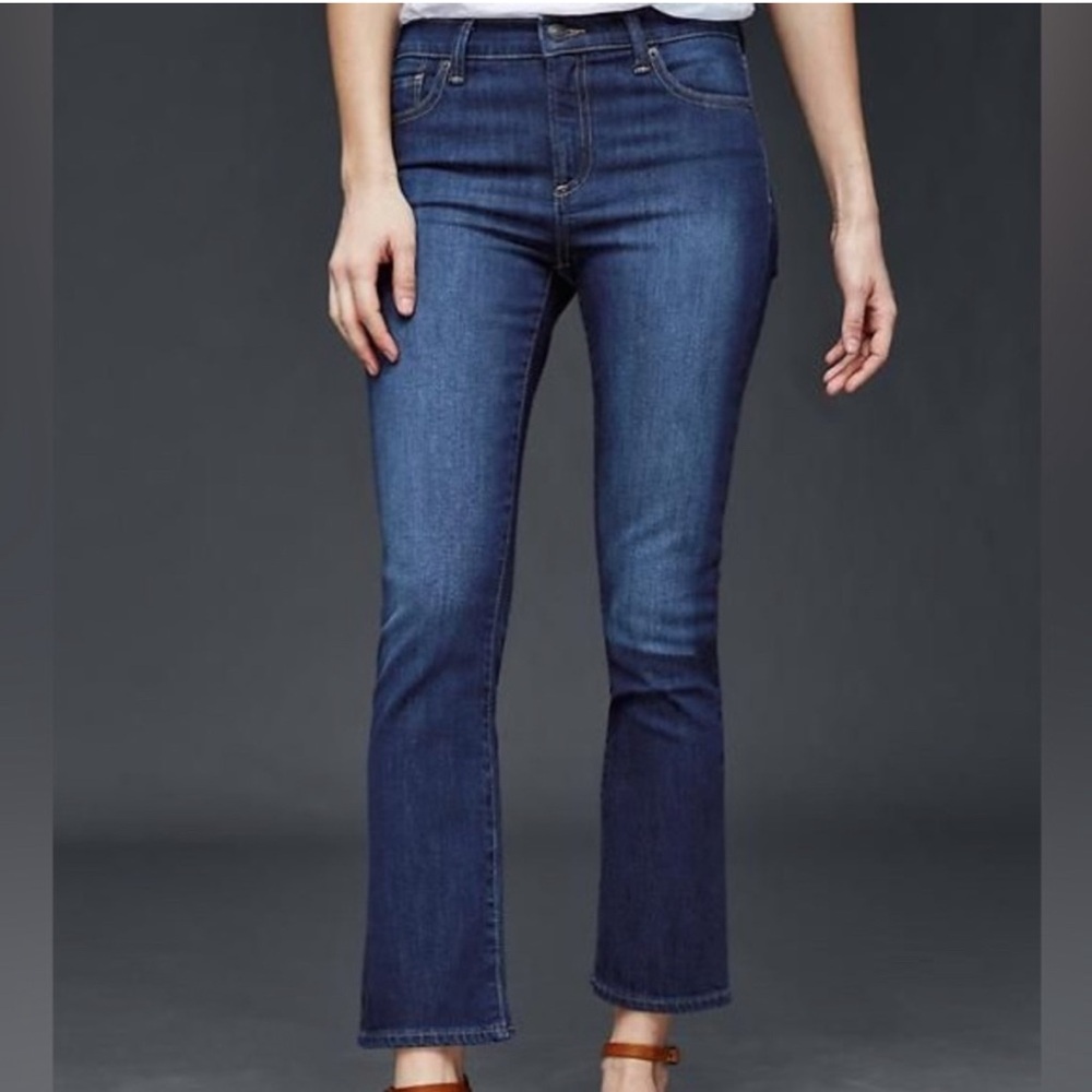 GAP Dark Indigo crop kick style mid-rise Jeans